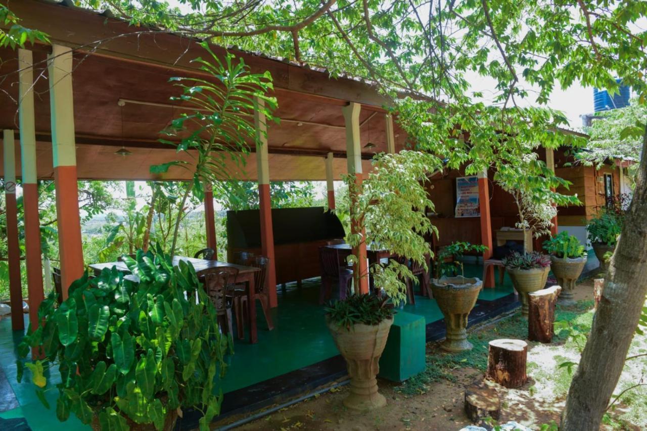 Sunntop Cabana Trincomalee Esterno foto
