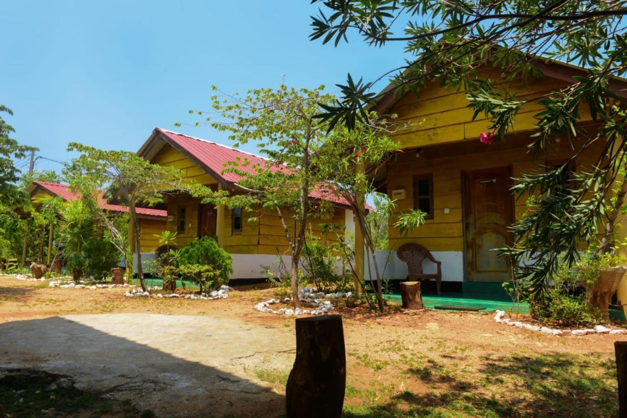 Sunntop Cabana Trincomalee Esterno foto