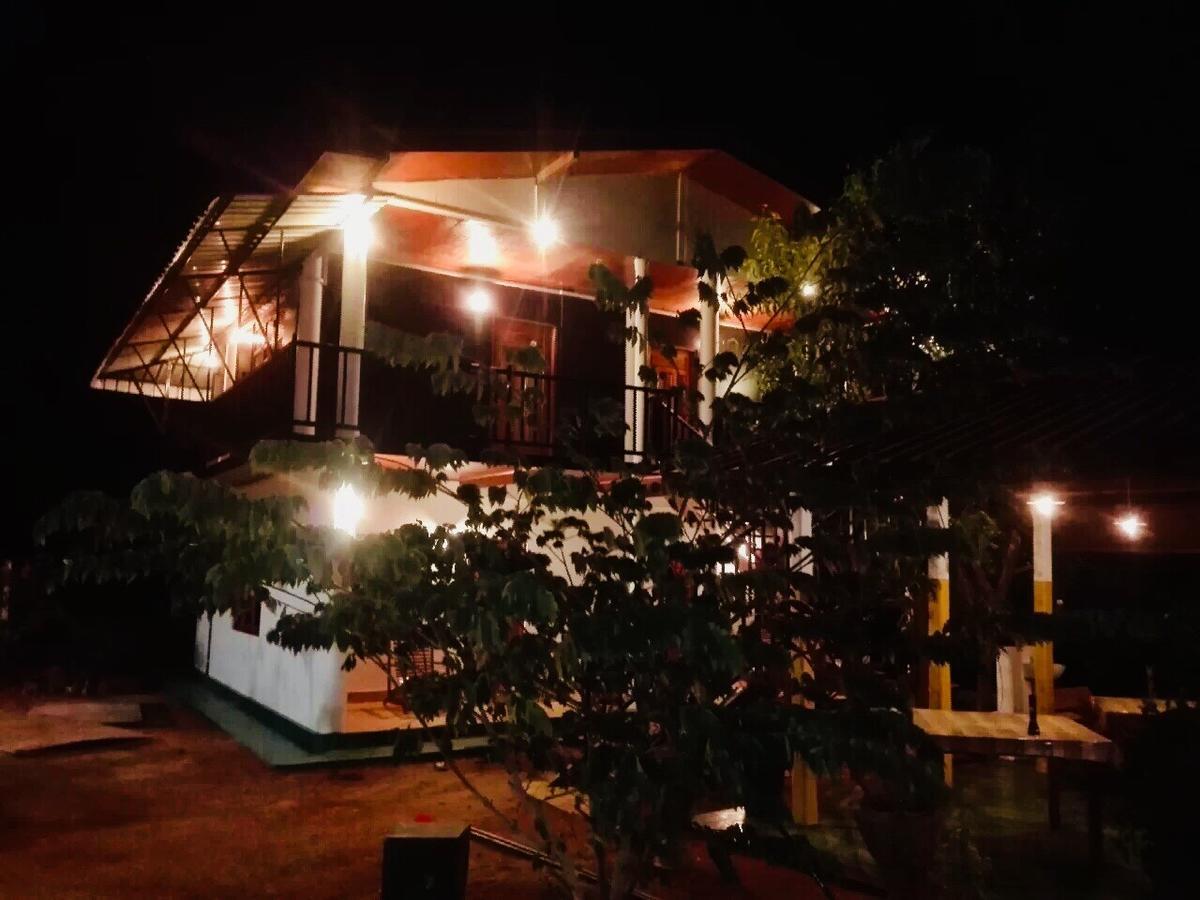 Sunntop Cabana Trincomalee Esterno foto
