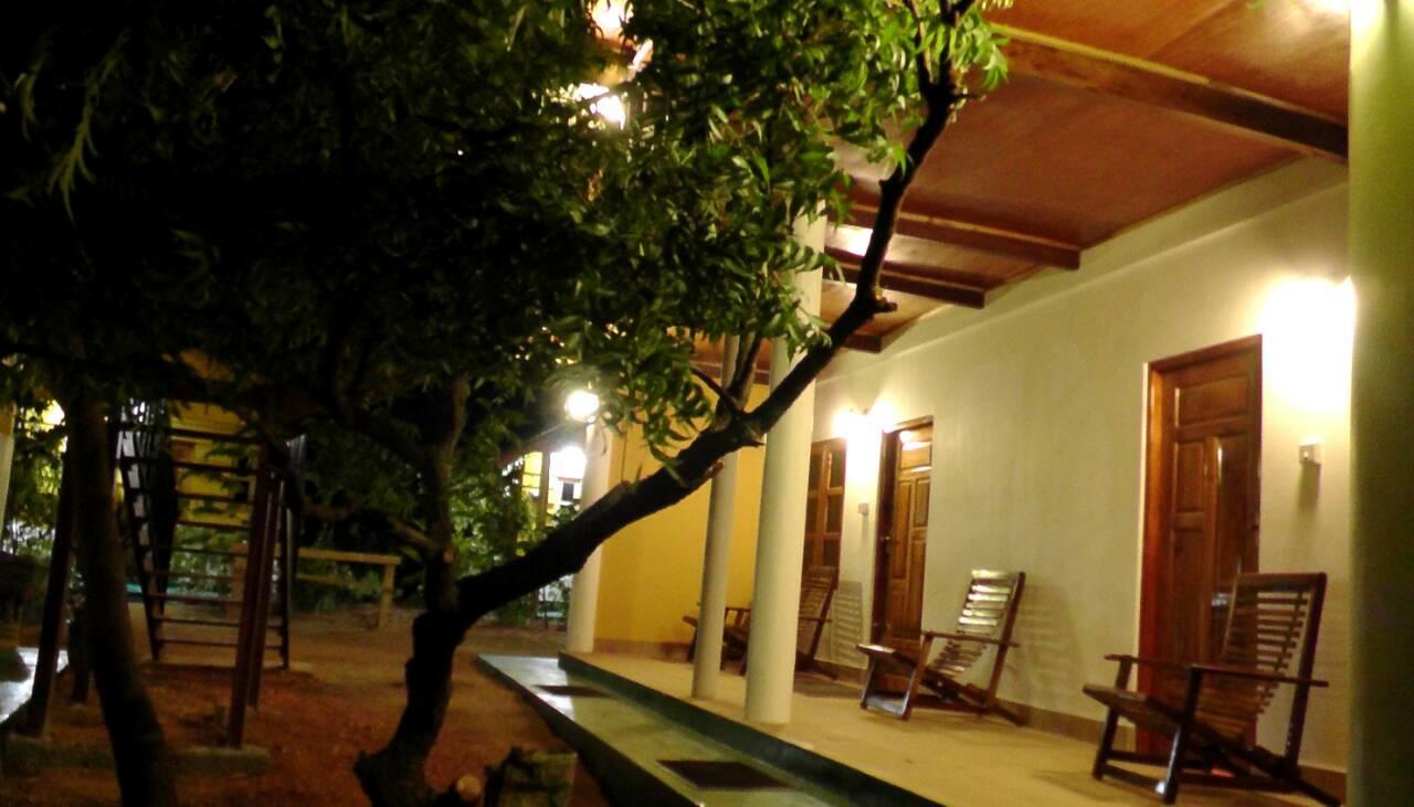 Sunntop Cabana Trincomalee Esterno foto