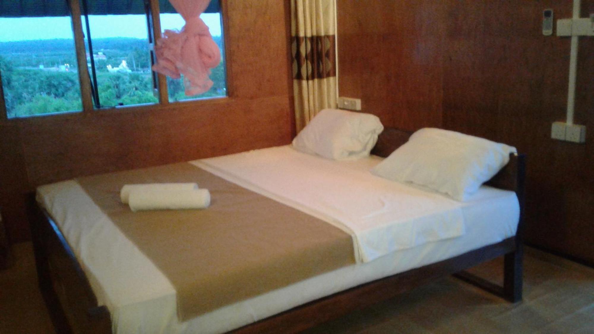 Sunntop Cabana Trincomalee Esterno foto